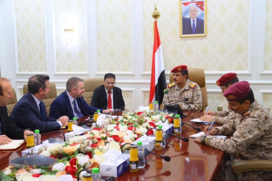 بعد أحداث حضرموت والمهرة.. أول تحرك لوزير الدفاع (الداعري) !!