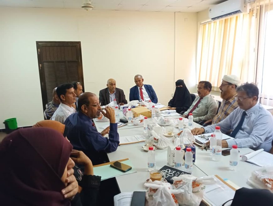 مجلس الدراسات العليا بجامعة عدن يعقد دورته السابعة ويقر عددًا من الموضوعات 