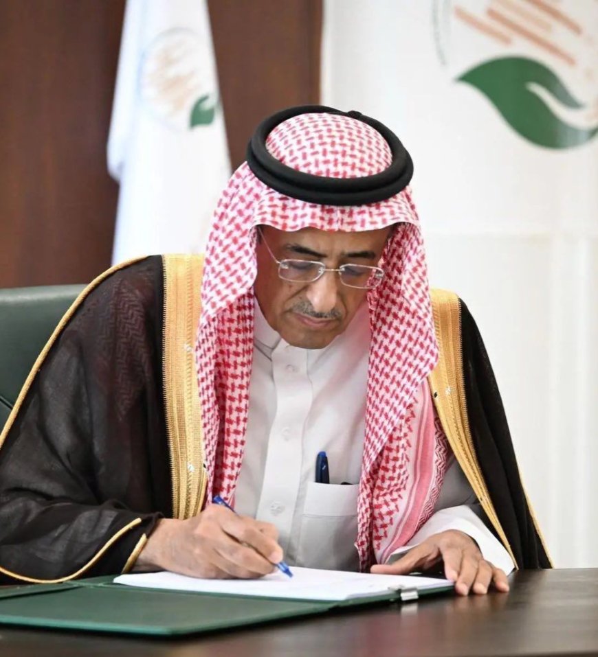 مركز الملك سلمان للإغاثة يوقع اتفاقية تعاون مشترك لتوزيع الكسوة الشتوية "كنف" على الفئات الأكثر احتياجًا في اليمن