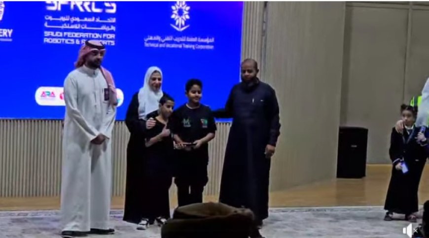 مدارس النورس الأهلية تحصد المركز الثالث عالمياً  في التحدي العالمي للروبوتات فئة سكراتش M-TEAM بالرياض