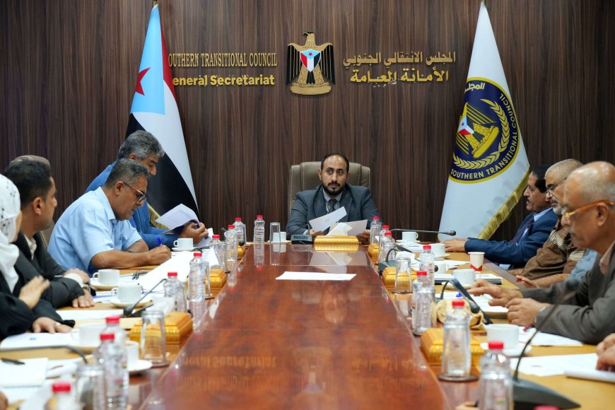 الأمانة العامة تناقش العمل الإعلام في الجنوب  ومستجدات الاحداث على الساحة الوطنية