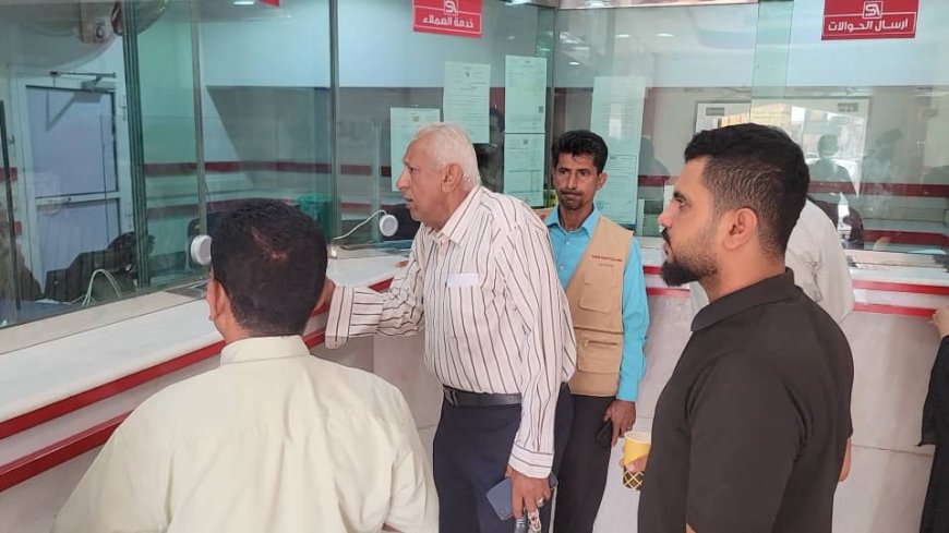 بعد أن تعمد البعض برفع أسعار صرف العملات الأجنبية..مدير عام المنصورة يوجه بتنفيذ حملة ضبط محلات الصرافة المخالفة بالمديرية