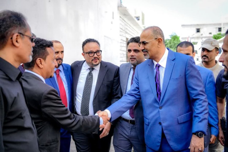 الزُبيدي يتفقد سير العمل بوزارة الإعلام والثقافة والسياحة