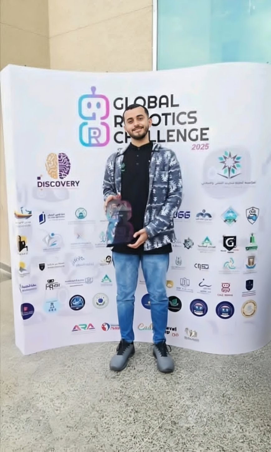 قاسم صبيرة أفضل مبرمج   على مستوى العالم