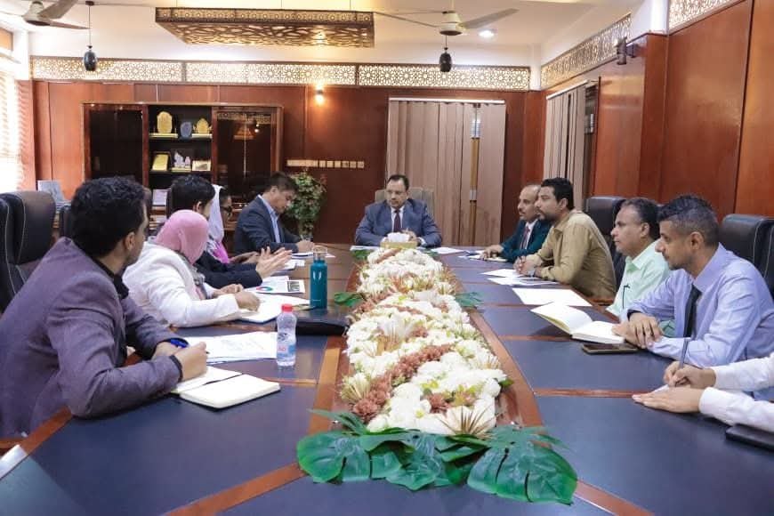 الوزير السقطري يبحث مع برنامج الغذاء العالمي دعم مشاريع القطاعين الزراعي والسمكي