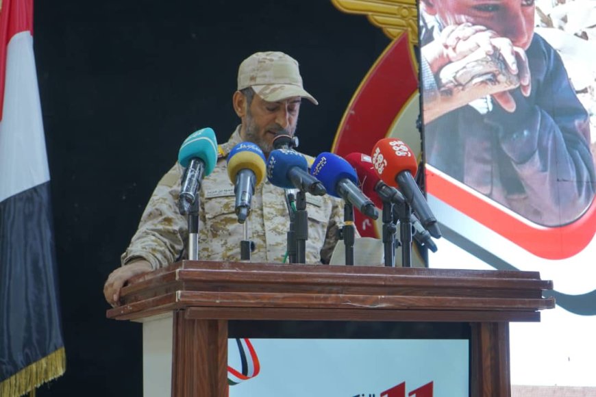 مأرب....رئيس هيئة أركان الجيش اليمني يشيد ببطولات وتضحيات قبيلة أرحب.