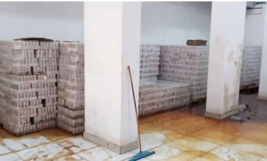 مكتب الصناعة بعدن يضبط ويحرز (12,000) كرتون مشروبات “تالفة” بدار سعد