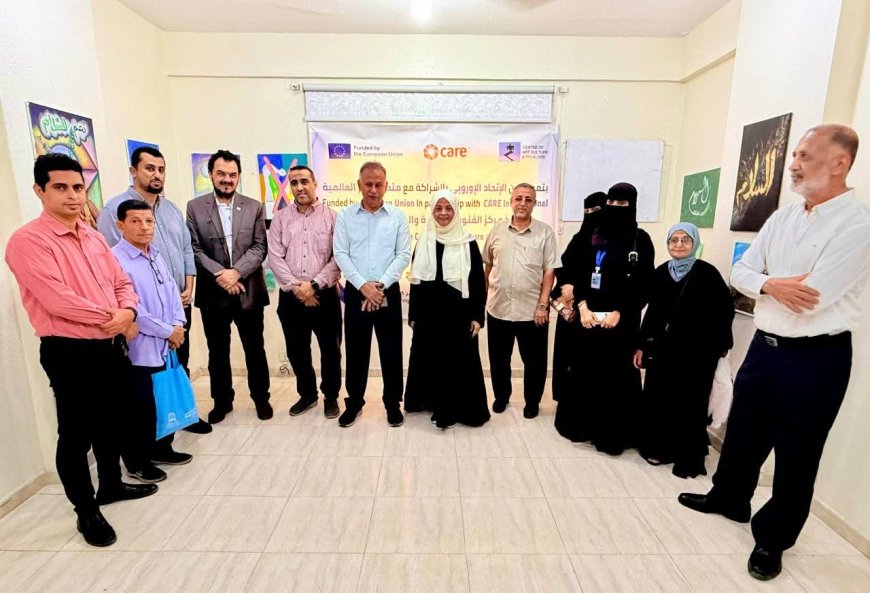 الجاوي يدشّن المعرض الختامي لمشروع “السلام ورواد الفنون” في مديرية المعلا