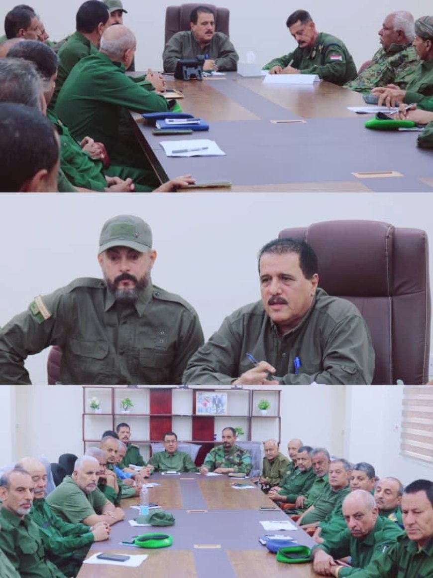 العميد أبو بكر جبر يترأس اجتماعاً أمنياً لمناقشة خطة مواصلة وتعزيز الحملات الأمنية في العاصمة عدن.   