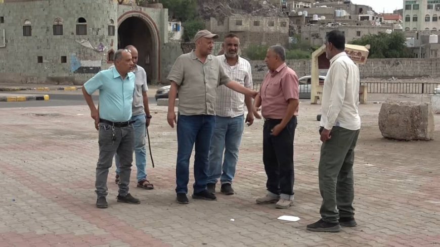 مؤسسة مياه عدن تتسلم موقع مشروع إعادة تأهيل خط توزيع مياه التواهي من الجهة المنفذة