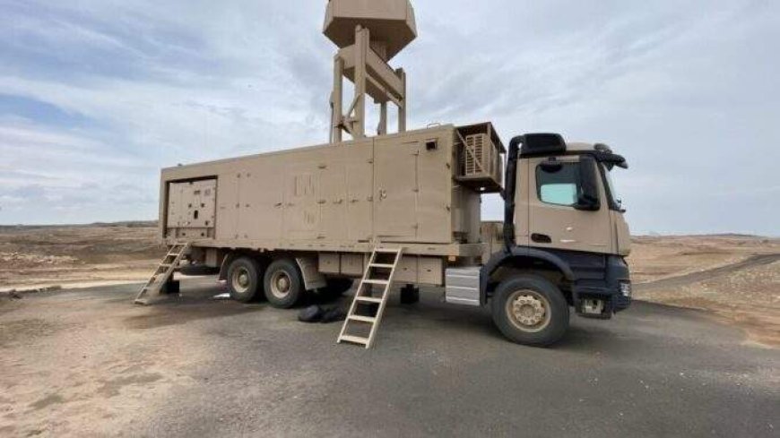 صور مسربة تكشف انتشار أسلحة على الحدود اليمن.. تفاصيل