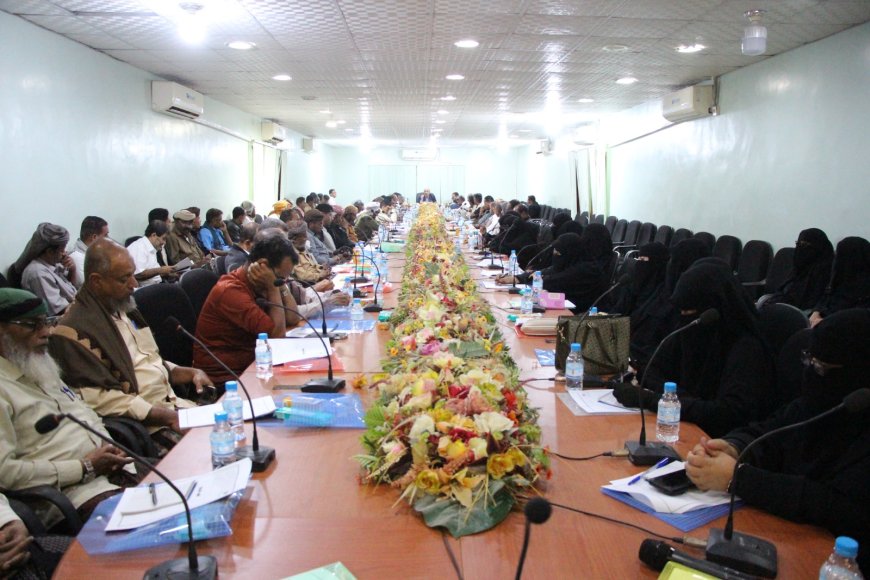 تربية ساحل حضرموت تختتم سلسلة الورشة التدريبية لشعبة التدريب والتأهيل لعام 2025م بورشة (القيم التربوية)