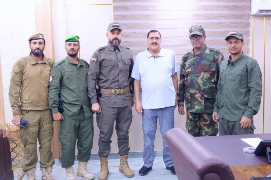 مدير عام شرطة عدن يشيد بجهود قوات الطوارئ ويكرم قيادتها الأمنية.