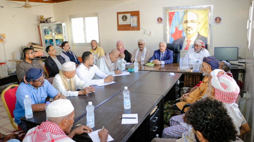 فريق التوجيه والرقابة الرئاسي يعقد اجتماعًا استثنائيًا مع هيئات المجلس الانتقالي بغيل باوزير