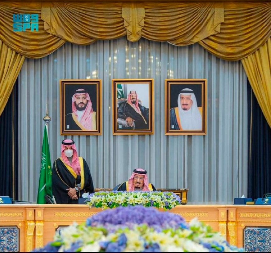 الملك سلمان  يرأس جلسة مجلس الوزراء في الرياض و أبرز ما نوقش فيه كانت التطورات في اليمن.. تفاصيل