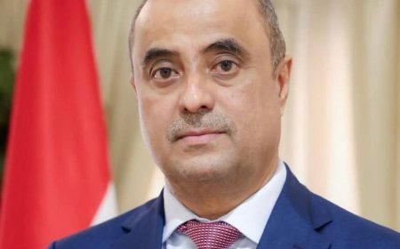 رئيس الوزراء يجري اتصالات مكثفة مع قيادات السلطة المحلية لمتابعة تطبيع الأوضاع في حضرموت