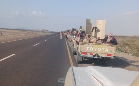 عاجل وبالفيديو.. وصول اللواء الرابع (درع الوطن) إلى العاصمة المؤقتة عدن