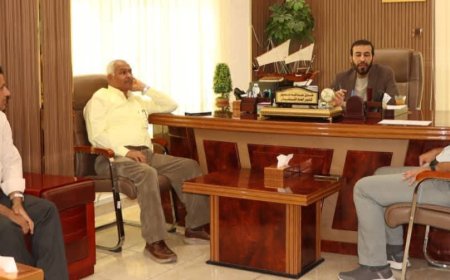 وكيل وزارة النفط يترأس اجتماعاً لقيادات "النفط" و"المصافي" و"الكهرباء" لمناقشة الاستقرار التمويني والخدمي