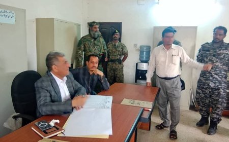 رئيس محكمة استئناف عدن يتفقد سير العمل القضائي بمحكمة الشيخ عثمان الابتدائية