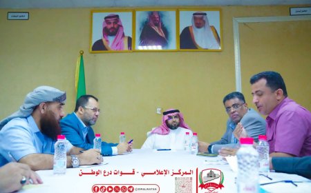 المستشار فلاح الشهراني يعقد لقاءات مع قيادات مصافي عدن ومؤسسة الكهرباء لمواجهة التحديات الخدمية