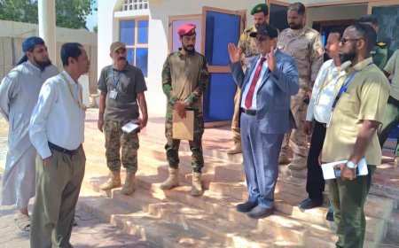 بتوجيهات القائم بأعمال وزير النقل.. رئيس هيئة الطيران يطلع على الترتيبات النهائية لإعادة تشغيل مطار الريان الدولي