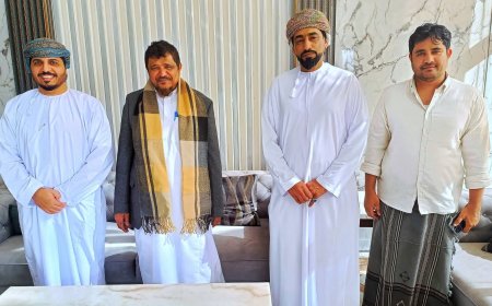 وصول رئيس الهيئة العُمانية للأعمال الخيرية إلى المهرة واستقباله من قبل الأمين العام بمدينة الغيضة