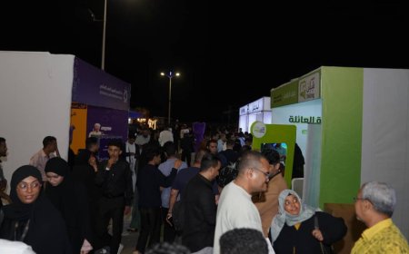 إقبال واسع وتنفيذ آلاف العمليات الرقمية في اليوم الأول لمعرض “سوق من غير كاش” بعدن