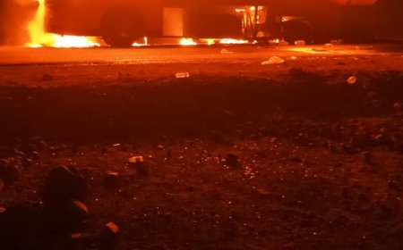 عاجل وبالصور.. احتراق حافلة نقل جماعي في عقبة العرقوب بأبين