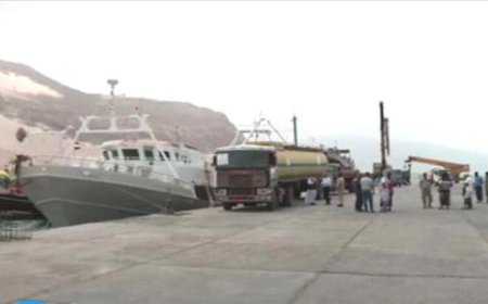 السعودية تضيء سقطرى.. وصول أول دفعة وقود إلى الحزيرة لتشغيل محطات الكهرباء