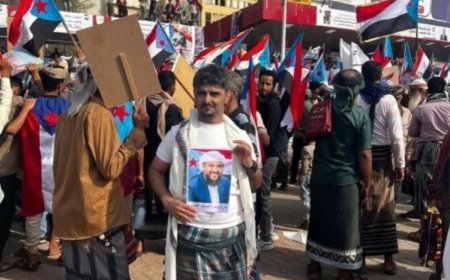 صحيفة عكاظ: (مليونية عدن) نعم لدولة الجنوب والحوار برعاية السعودية