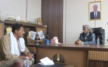 بين (صورة العليمي) و(علم الحلف).. بن حبريش يبعث رسائل سياسية متزنة من قلب حضرموت