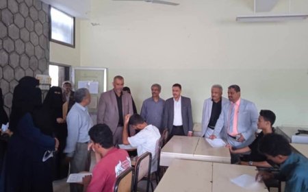 المحولي يدشن الامتحانات في المعاهد التقنية والمهنية وكلية المجتمع بعدن  