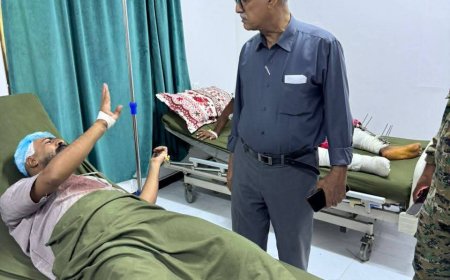 رئيس نيابة استئناف حضرموت يتفقد مصابي أحداث السجن المركزي بالمكلا