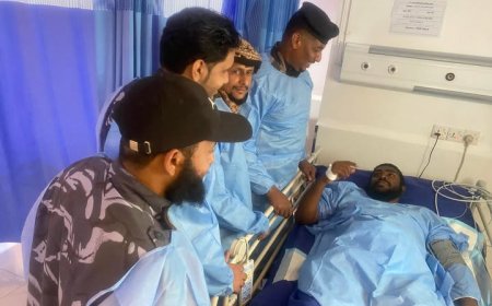 القائم بأعمال مدير مكافحة المخدرات بساحل حضرموت يطمئن على صحة مسؤول قوة المهام عقب تعرضه لإصابة