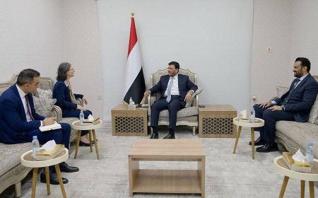 عضو مجلس القيادة الدكتور عبدالله العليمي يبحث مع السفيرة الفرنسية تطورات الاوضاع في اليمن