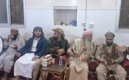 وفد من الفرقة الثالثة قوات الطوارئ يزور الشيخ عبدالله بن مبروك