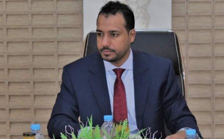 ناشط: الوزير العكبري يجمع بين سلوك رجل الدولة في وزارته وثبات الموقف السياسي في إطاره السياسي والجغرافي