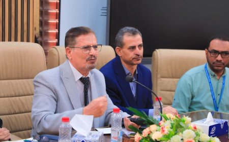 الأستاذ عبدالحكيم الشعبي.. نموذج إداري حاضر في الميدان وخدمة المديريات