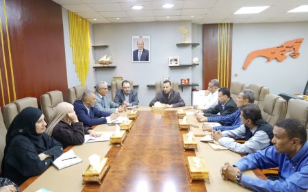 محافظ عدن يقر زيادة حافز المعلمين