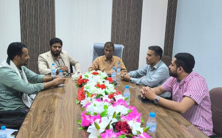 مدير عام الهئية العامة للأراضي بساحل حضرموت يبحث مع مدير عام الشحر تعزيز التنسيق لخدمة المواطنين