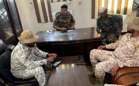 أركان حرب اللواء الخامس بقوات درع الوطن ينفّذ زيارة ميدانية لمطار الغيضة الدولي والبنك المركزي والسجن المركزي