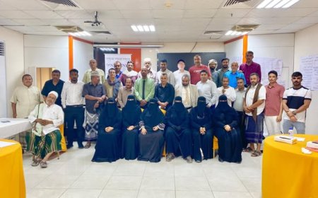 المدير العام لمديرية مدينة المكلا يختتم دورة إدارة الطوارئ والأزمات