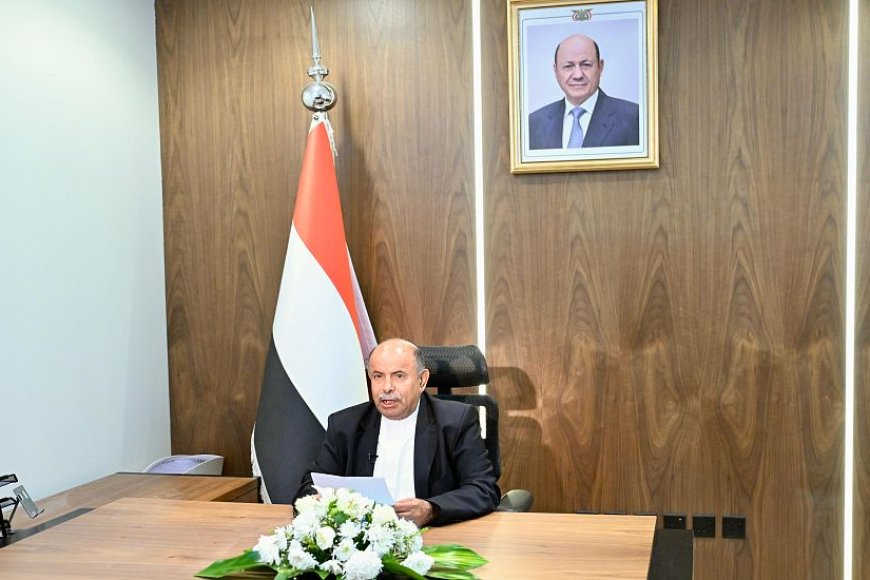 محافظ حضرموت يعلن إطلاق عملية (استلام المعسكرات) ويدعو ابناء المحافظة للقيام بدورهم الوطني والتاريخي