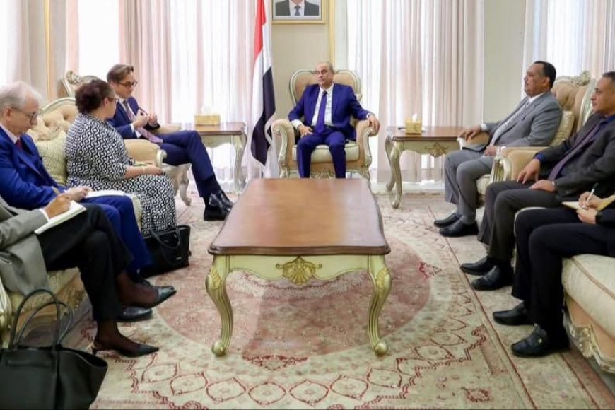 رئيس الوزراء يستقبل مسؤولاً ألمانياً ويؤكد أن الحكومة تعمل على ترجمة التطورات الإيجابية الأخيرة إلى استقرار اقتصادي وخدمي