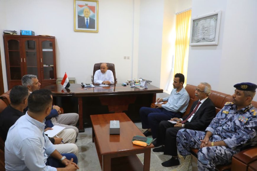 عضو مجلس القيادة محافظ حضرموت يبحث تعزيز أمن موظفي الأمم المتحدة والمنظمات الدولي بالمحافظة