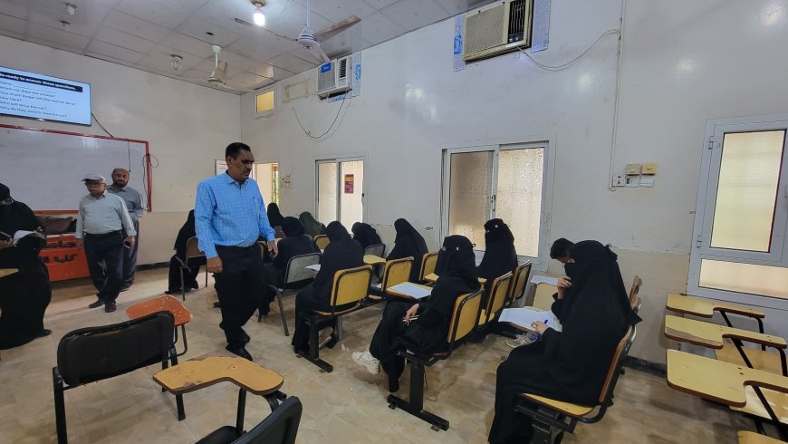 انطلاق امتحانات الفصل الدراسي الأول بكلية اللغات والترجمة بجامعة عدن 