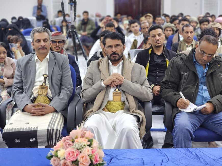 مكتب الشباب بمدينة مأرب يختتم أنشطته ويكريم أوائل الدبلومات في البرامج الشبابية.