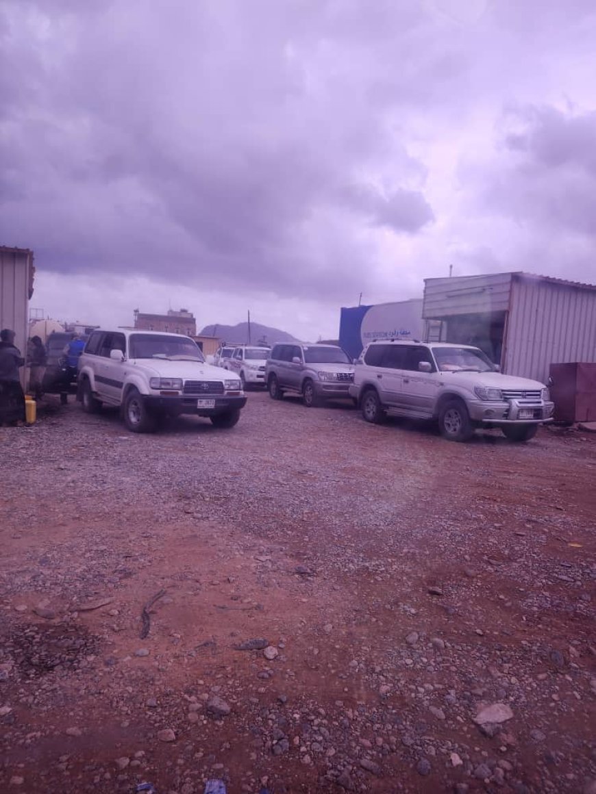 وسط غياب السلطة المحلية..  مخزون الوقود يقترب من النفاد والكارثة تقترب من سقطرى