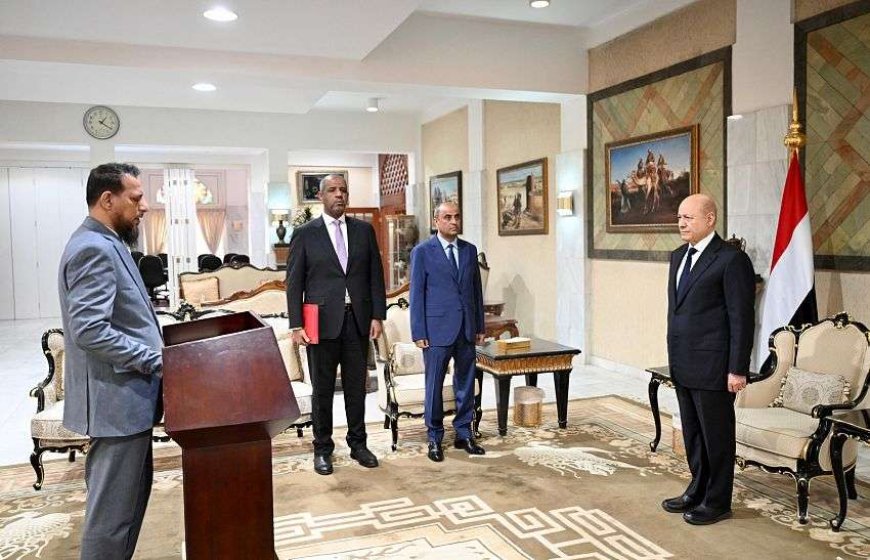 رسمياً.. عبدالرحمن الشيخ يؤدي اليمين الدستورية وزيراً للدولة ومحافظاً لعدن