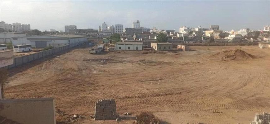 من (رمز مطار مكيراس) إلى (حوش النقل البري).. ملفات فساد وزير  النقل السابق تحت مجهر 